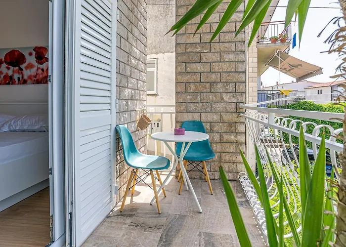 Apartments Makarska
