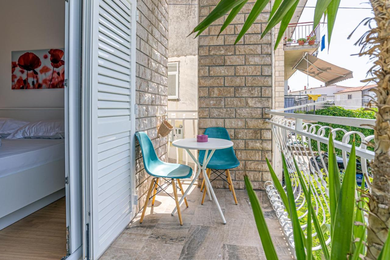 Apartments Makarska