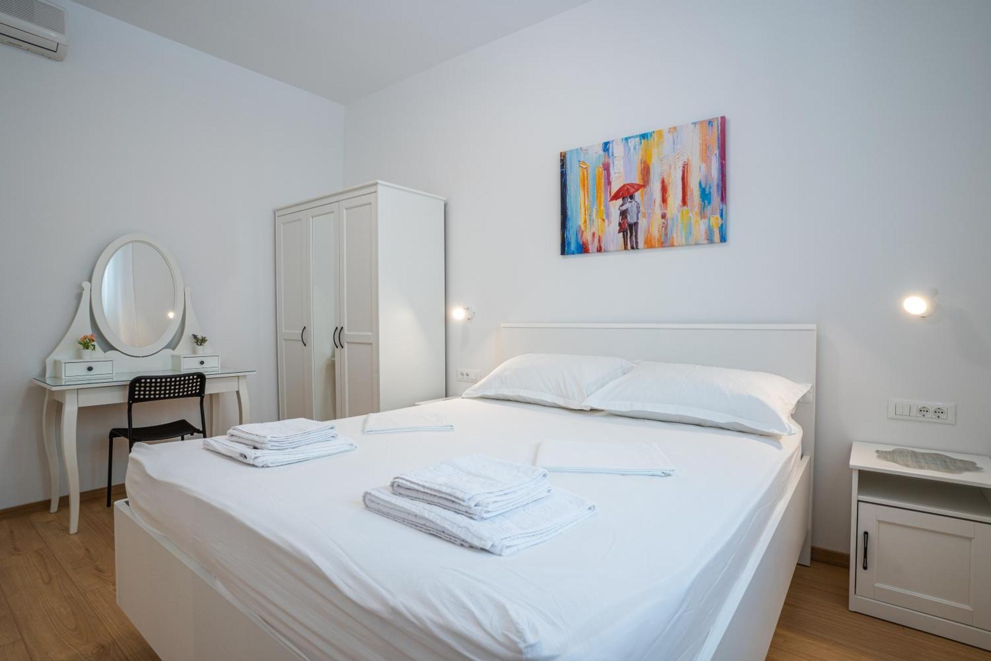 Apartment Apartments Makarska